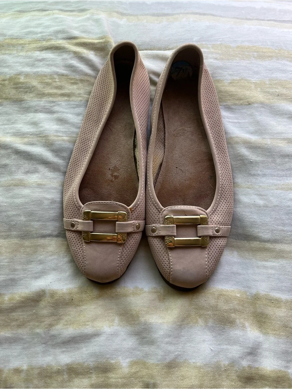 AEROSOLES Blush Pink Ballet Flats with Gold Buckle